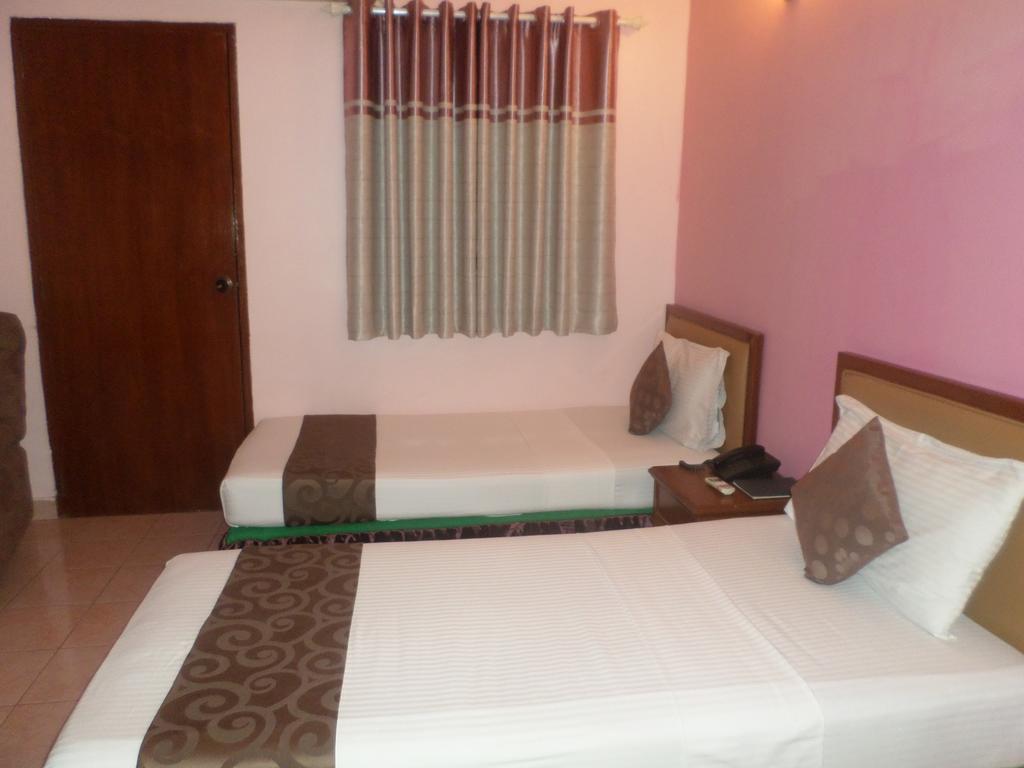 מאלה Skai Lodge חדר תמונה