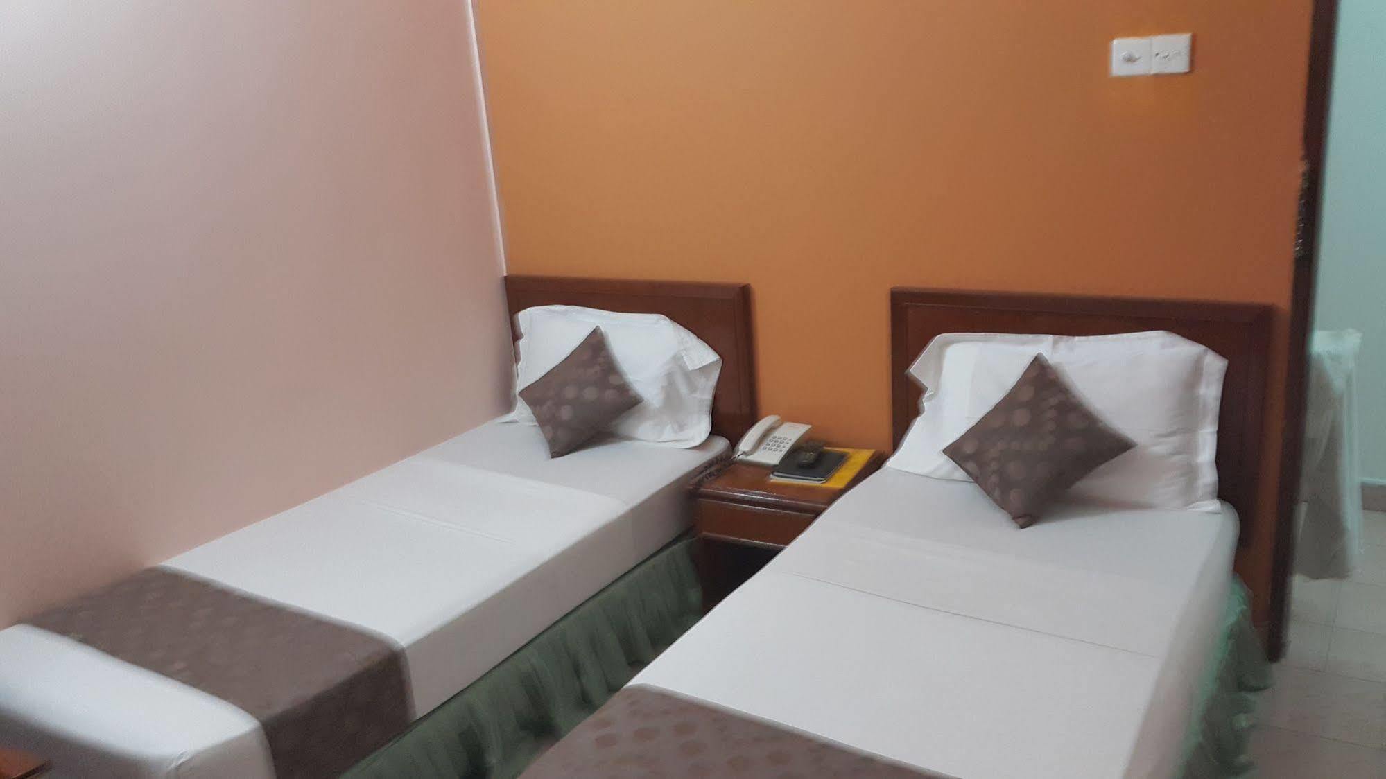 מאלה Skai Lodge מראה חיצוני תמונה